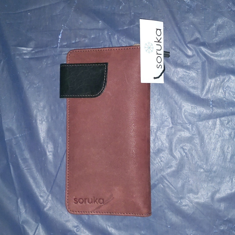 Soruka Classic Wallet NWT